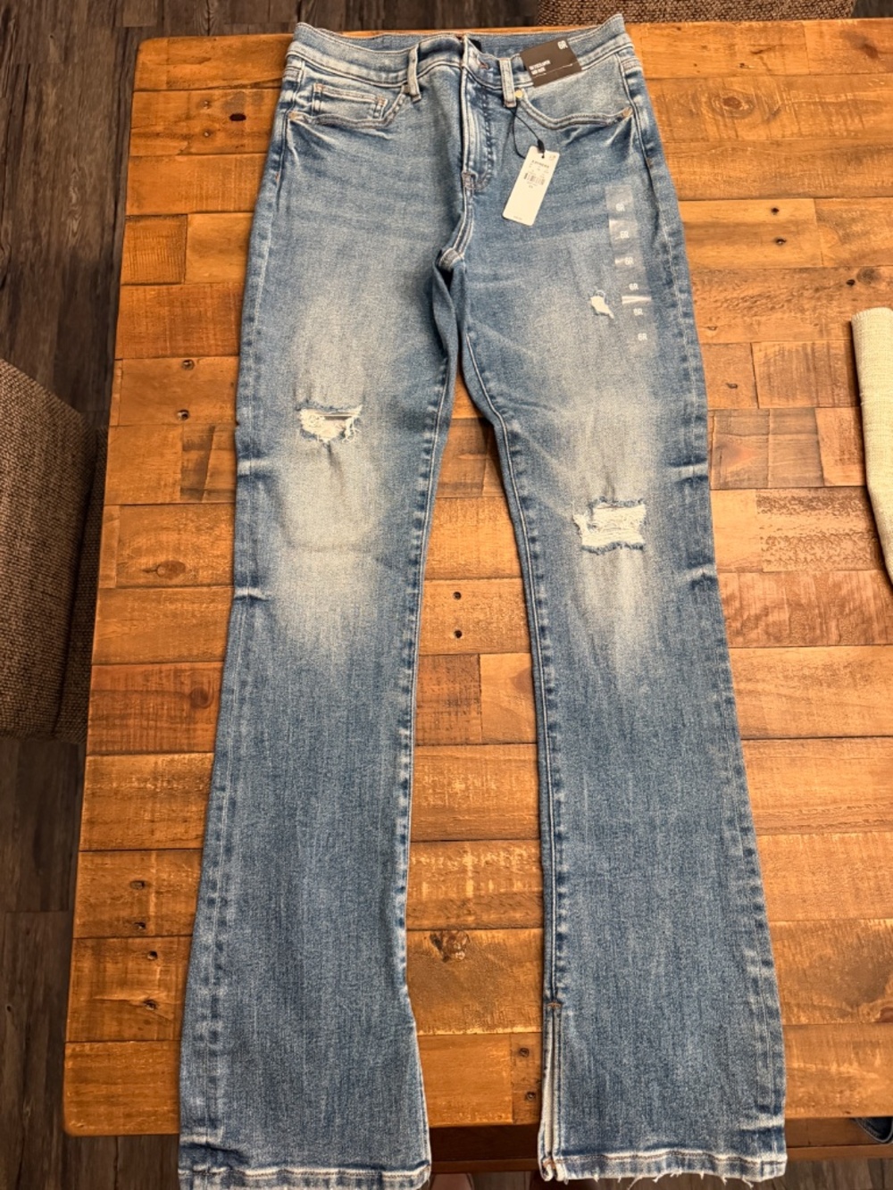 Express Denim Mid Rise Medium Wash Skyscraper Jeans Size 6R NWT - Picture 3 of 3